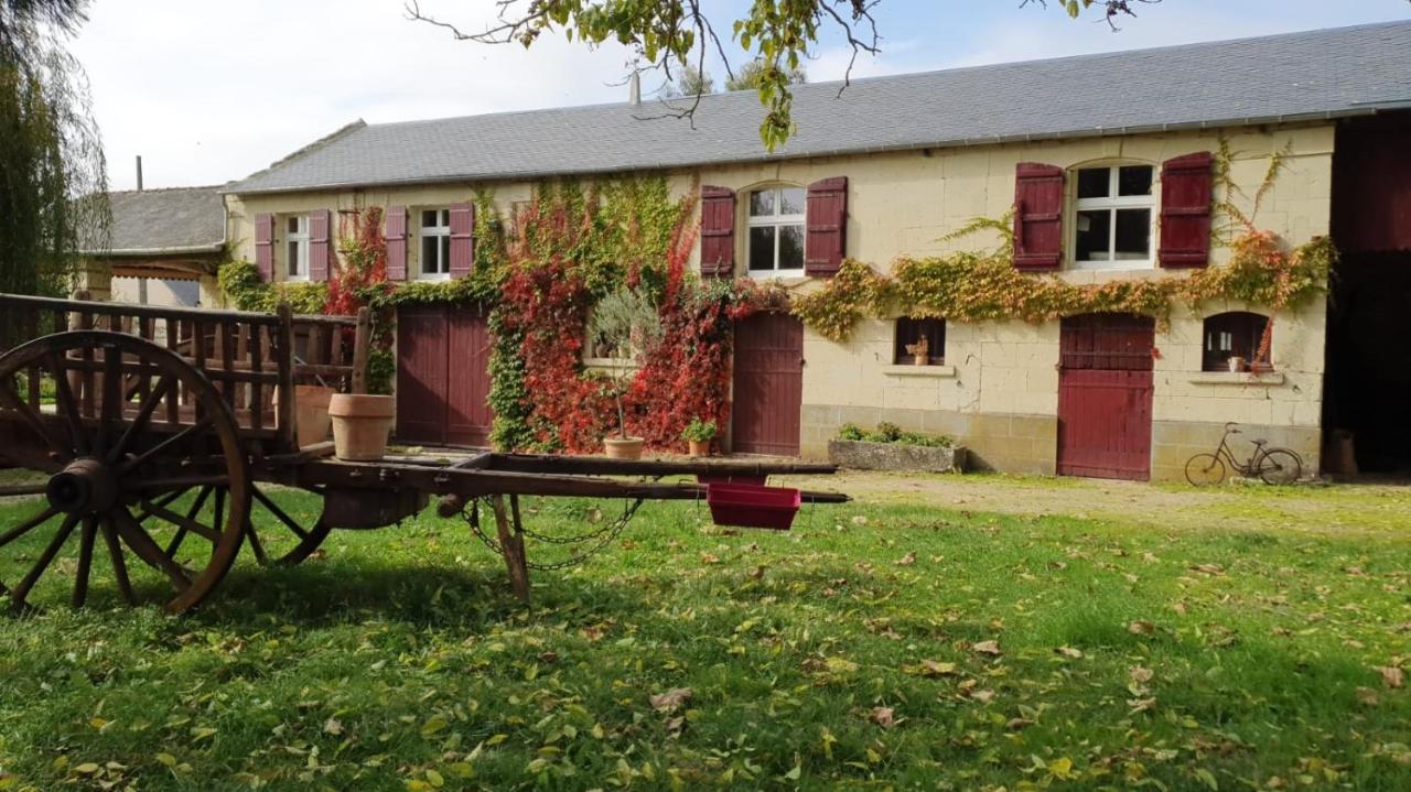 Bed and Breakfast Clos Des Ecureuils Bouille-Loretz Exteriér fotografie